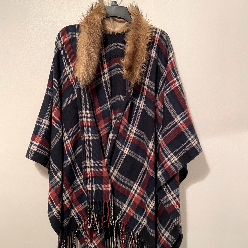 Plus Size Plaid Poncho w/ fur collar
